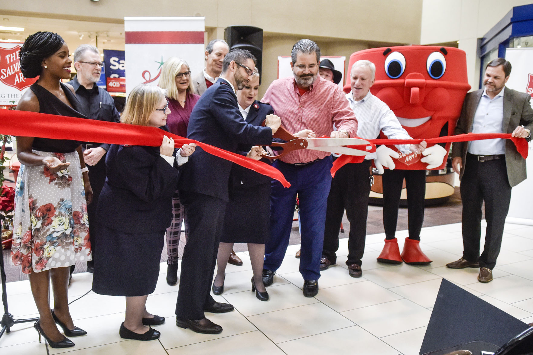 20181108_Salvation_Army_Christmas_Kickoff_Web_003.JPG